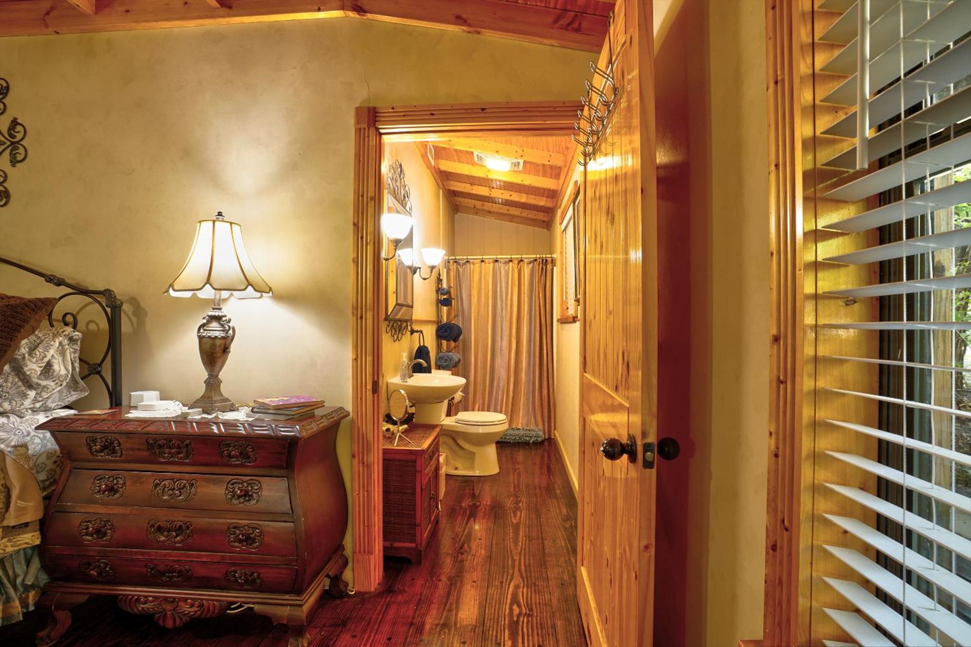 Bed And Breakfast On White Rock Creek Уэйко Экстерьер фото